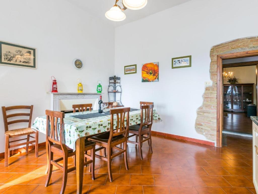Dimora Tipica Toscana Montecatini Val di Cecina Bagian luar foto